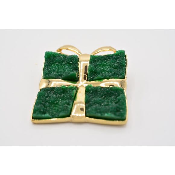 Vintage Christmas Present Pin Brooch Crystal Geode Gift Box Gold Green BinAQ - Picture 5 of 12